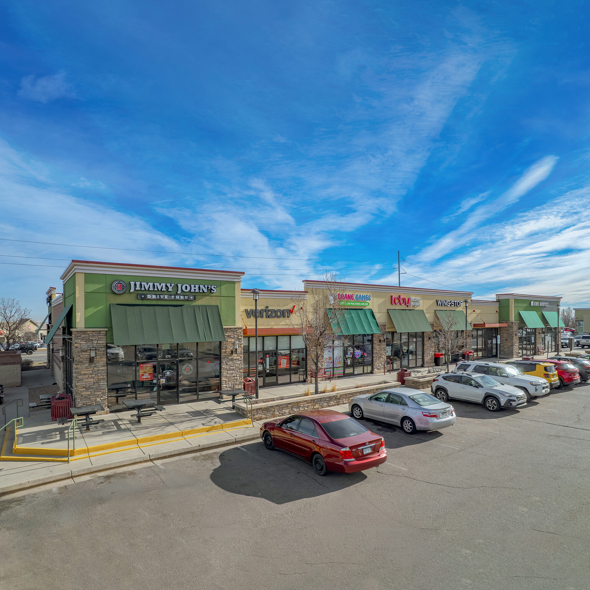 Blue West Capital Arranges Sale of HighPointe Park Retail Center to Institutional Investor