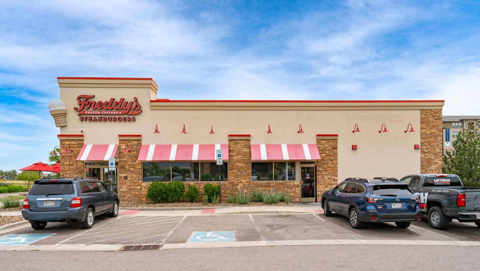 Freddy's Frozen Custard & Steakburgers Franchise Cost & Fees